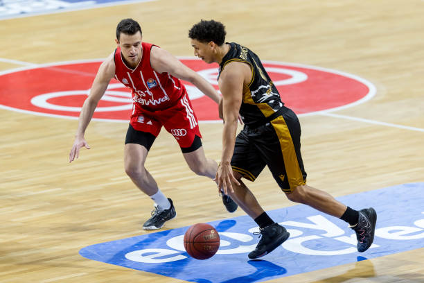 位列全联盟 位列全联盟